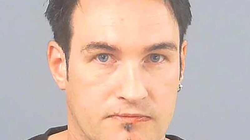 ‘Drácula’ britânico é condenado por deixar corpos de animais em frente a igrejas no Reino Unido