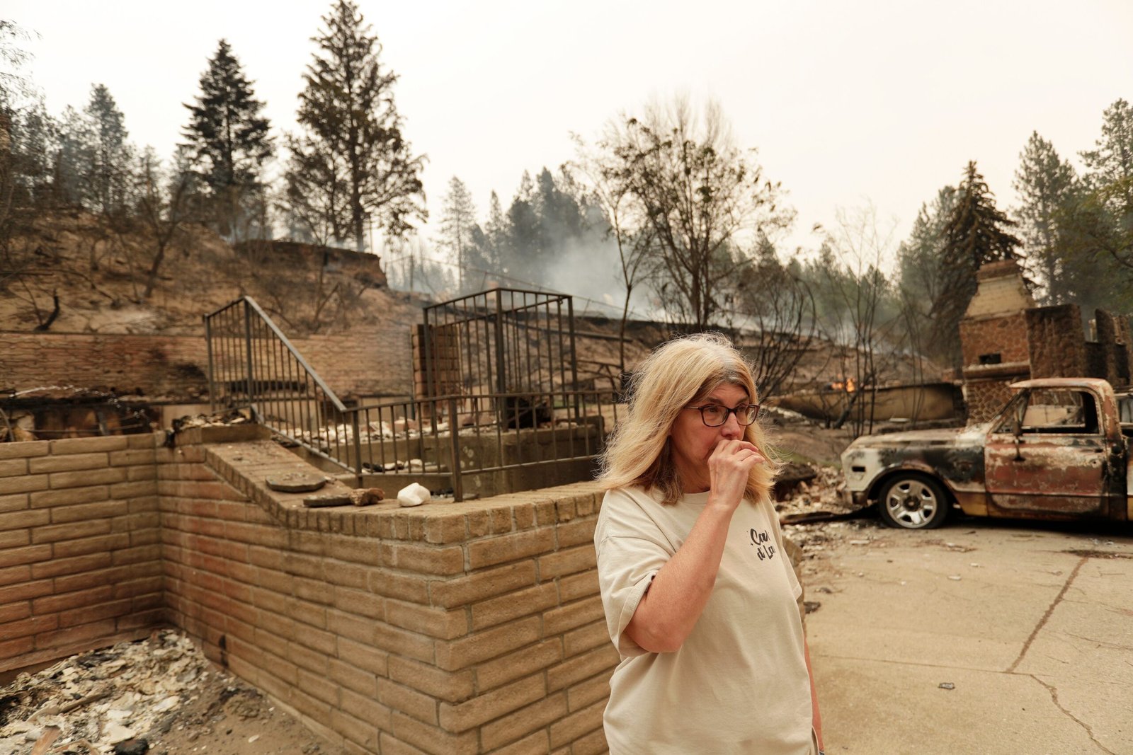 Incêndios florestais destroem mais de 600 imóveis e autoridades evacuam 600 mil casas em Washington