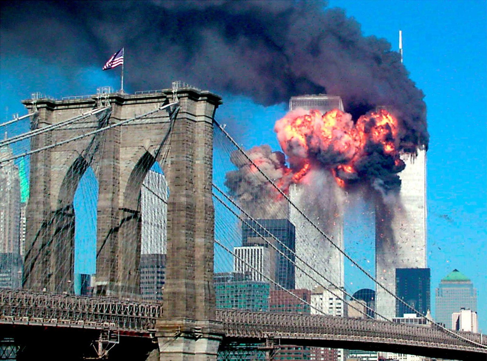Helicóptero, correria ao lado de rio: VÍDEO mostra ângulos raros dos ataques de 11 de setembro de 2001 em Nova York