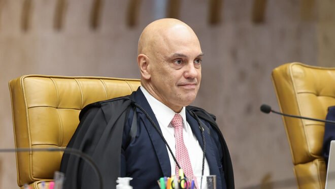 Escritório de esposa de Moraes assinou contrato milionário com o Banco Master
