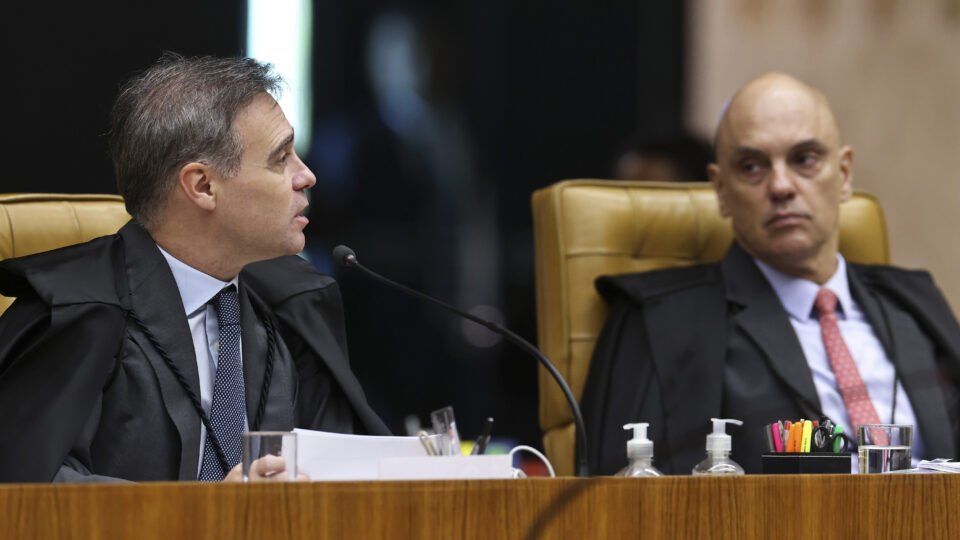 Edson Fachin avalia arquivamento de investigação contra André Mendonça no STF