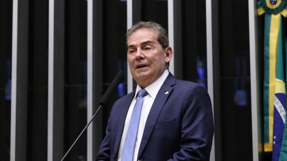 Paulinho da Força pede que Dino afaste Nunes Marques e Mendonça de ações no TSE