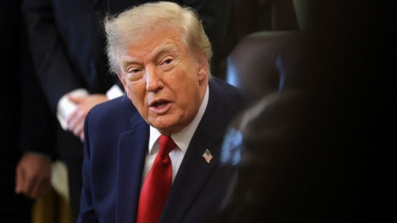 Trump diz não acreditar que morte de pesquisadora da peste na Rússia possa estar ligada a arma biológica