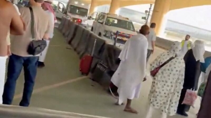 Aeroportos da Arábia Saudita voltam a ser atacados; Houthis reivindicam ofensiva, que deixa 1 morto e 11 feridos