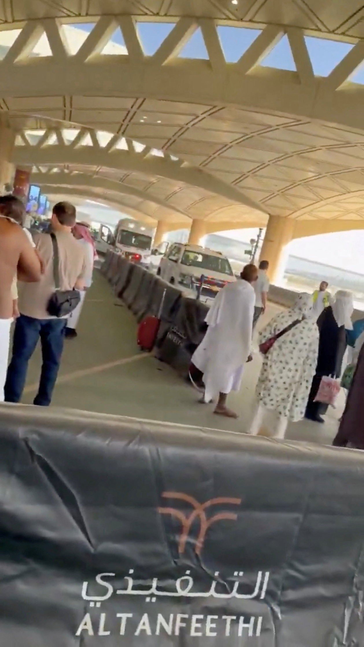 Aeroportos da Arábia Saudita voltam a ser atacados; Houthis reivindicam ofensiva, que deixa 1 morto e 11 feridos