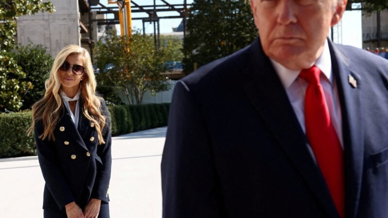 Nova secretária de imprensa de Trump é demitida do cargo após 5 dias