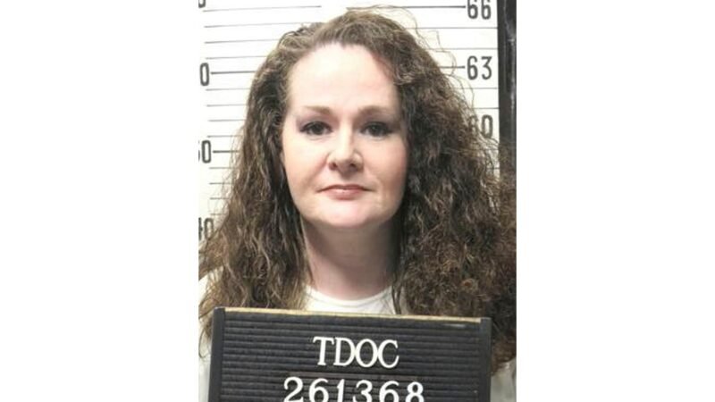 Christa Pike sobrevive a injeção letal; ela seria a primeira mulher executada no Tennesse em 200 anos