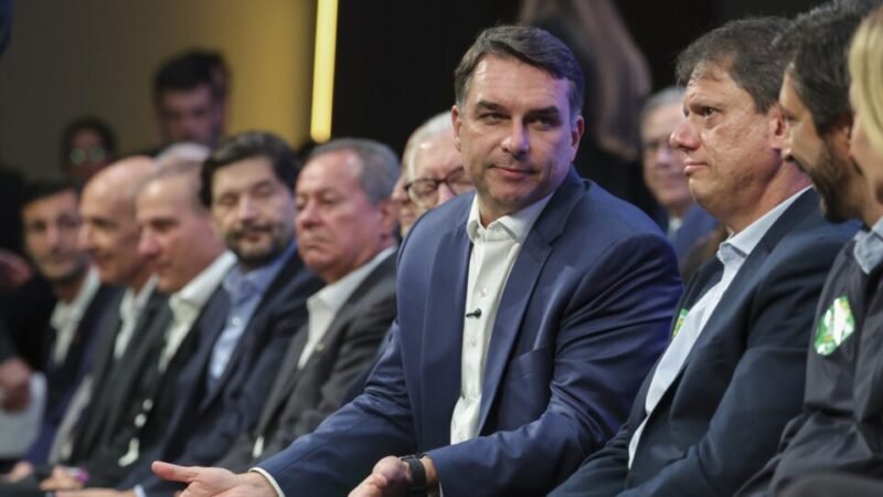 Flávio Bolsonaro quer mais Tarcísios e Danis e menos Haddads