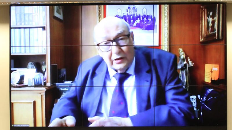 Ives Gandra diz que Flávio errou ao se declarar presidente e critica interferência do STF