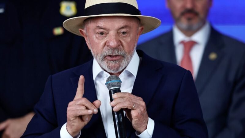 Lula defende “saidinha” de presos e cita direito à convivência familiar