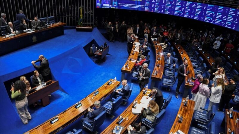 Eleição de Lula não apaga escândalos do STF nem clamor por impeachment